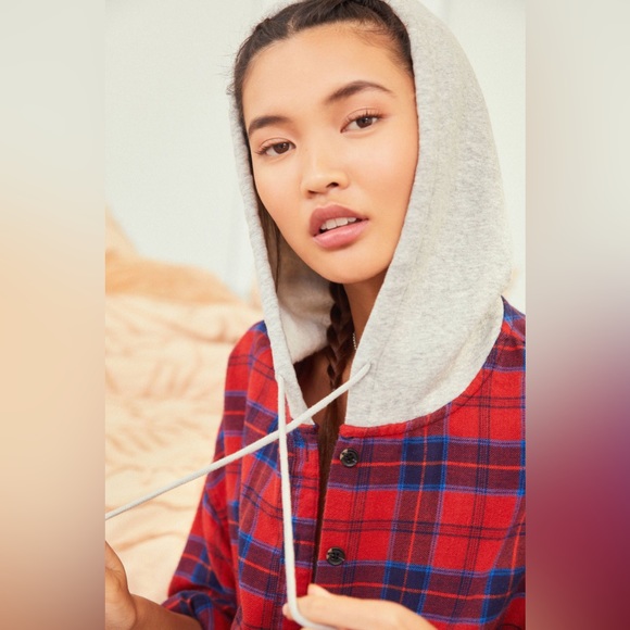 Urban Outfitters BDG Darcy Plaid Flannel Hooded Button-Down Shirt - Picture 2 of 7